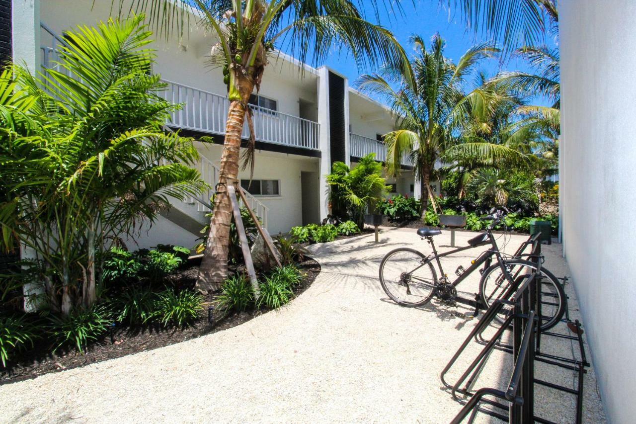 Bali Hai Beachfront Resort And Spa Holmes Beach Eksteriør bilde