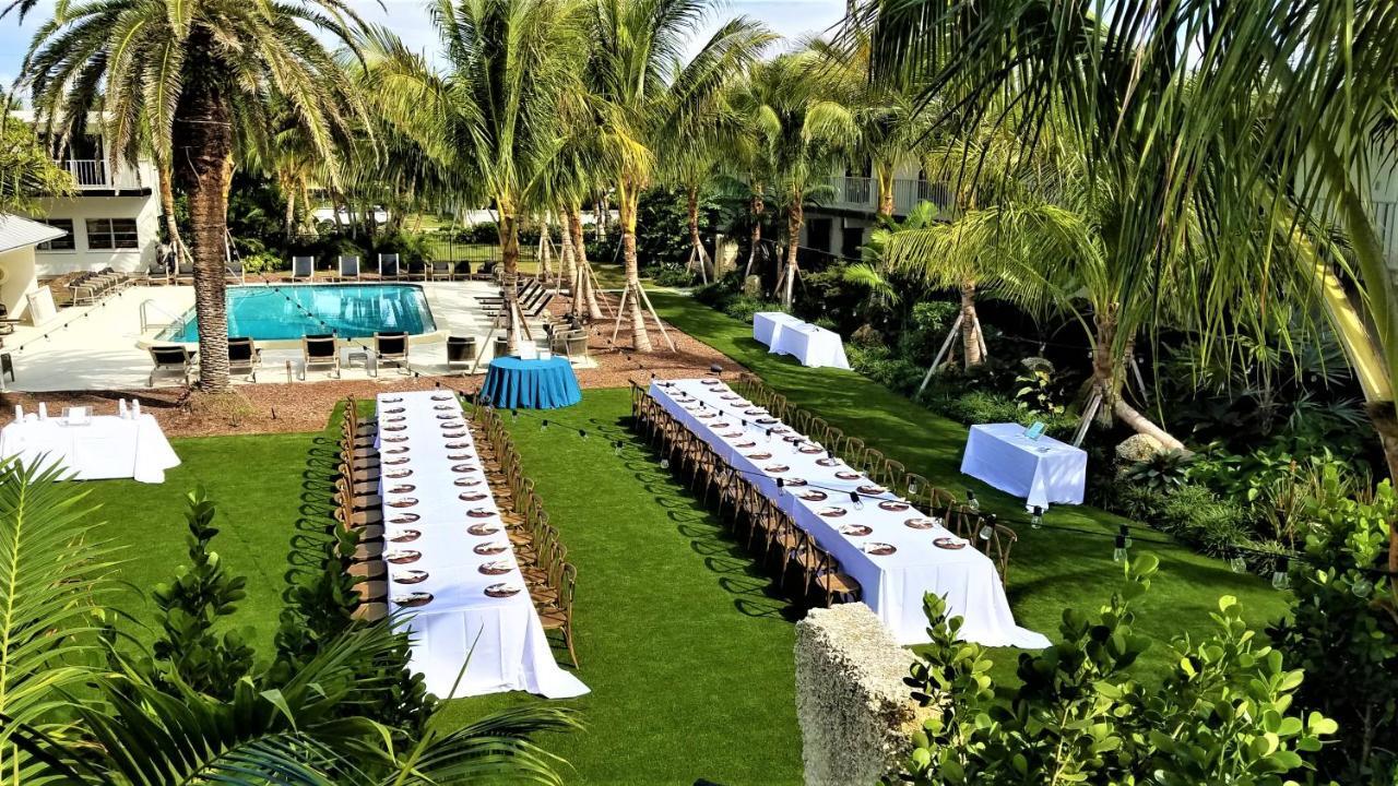 Bali Hai Beachfront Resort And Spa Holmes Beach Eksteriør bilde