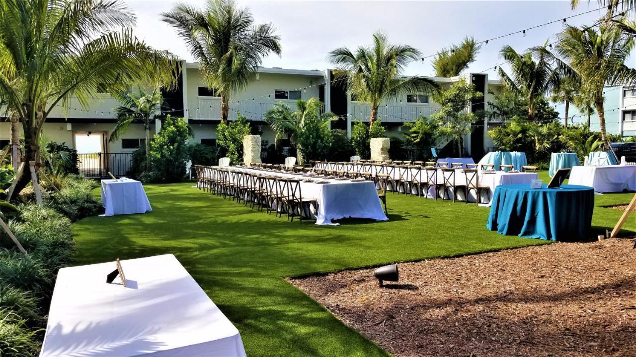 Bali Hai Beachfront Resort And Spa Holmes Beach Eksteriør bilde